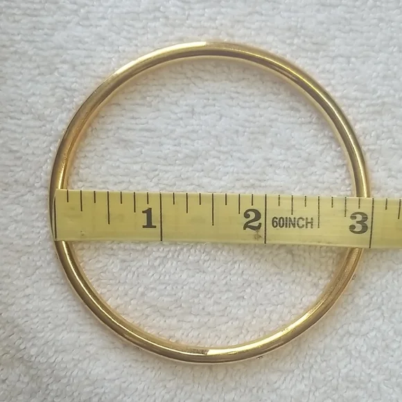 Elegant Gold Bracelet Set - Picture 5 of 5